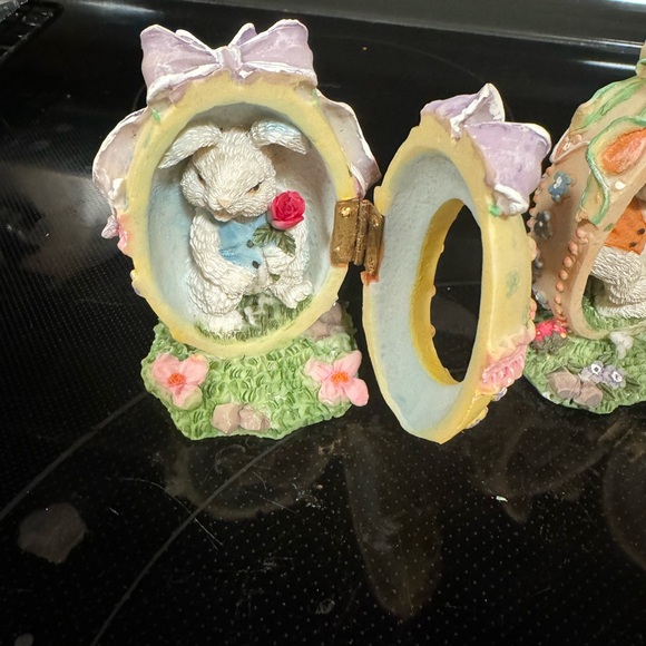 Decorative Easter Egg Figurines - Set of 3 - Picture 4 of 4